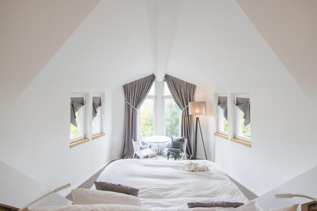 Ne5T Hotel & Spa Namur Rum bild